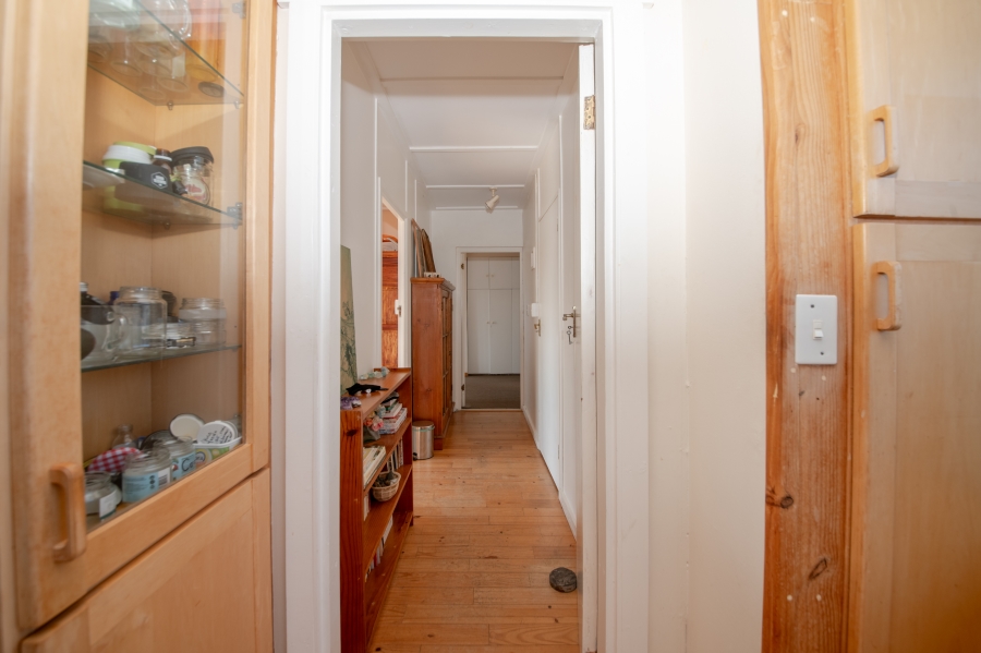 6 Bedroom Property for Sale in Pringle Bay Western Cape